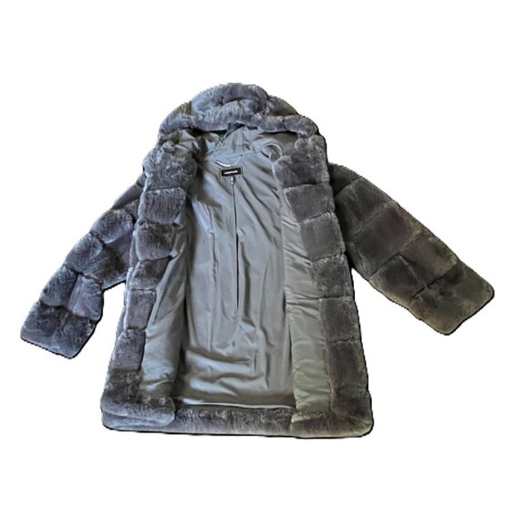 Gorgeous BCBGMAXAZRIA Women's Charcoal Gray Faux Fur Hooded Coat/Jacket, Size M - Picture 5 of 15